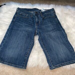 Levi’s Bermuda shorts